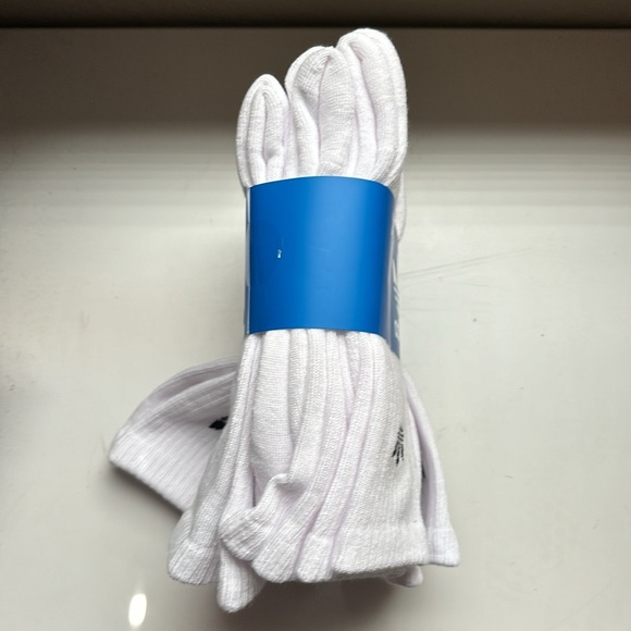 New Adidas Socks Package Men’s 6 Pair White Crew Socks Casual Athletic Sz 6-12 - Picture 3 of 12